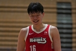 媒体人：杨瀚森下半场调整回来 末节表现尤为出色 扮演了关键先生