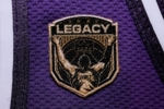 叠个BUFF！湖人官方晒詹姆斯本场所穿球衣 印有Legacy补丁